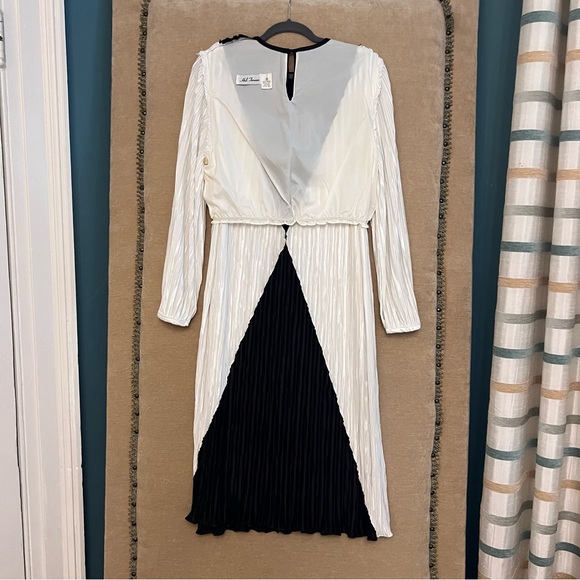 HAL FERMAN Crinkle Pleated Midi Dress Plus Size - Picture 9 of 12